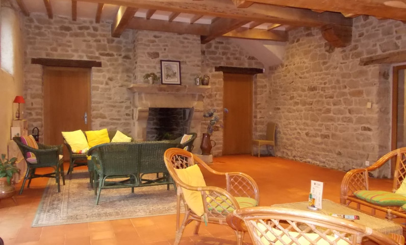 petit salon vue salle est 2.jpg