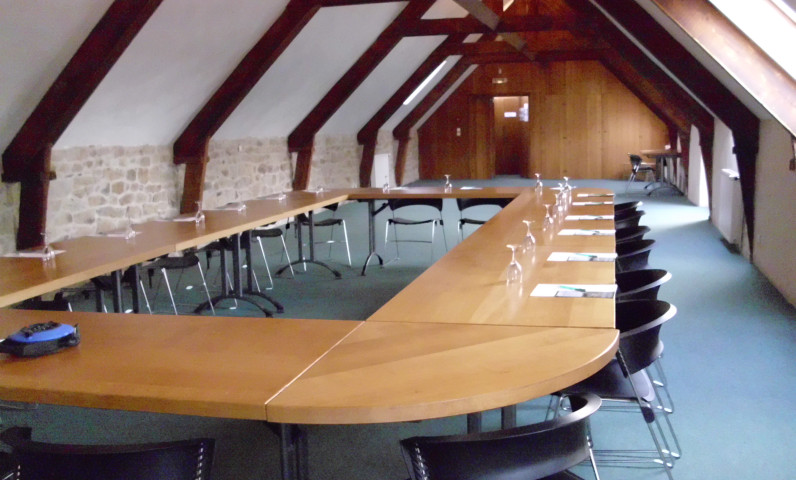 salle séminaire 2.JPG